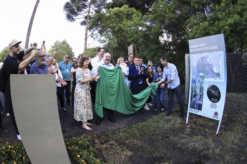 Greca Inaugura O Parque Municipal S O Francisco De Assis Integrado Ao